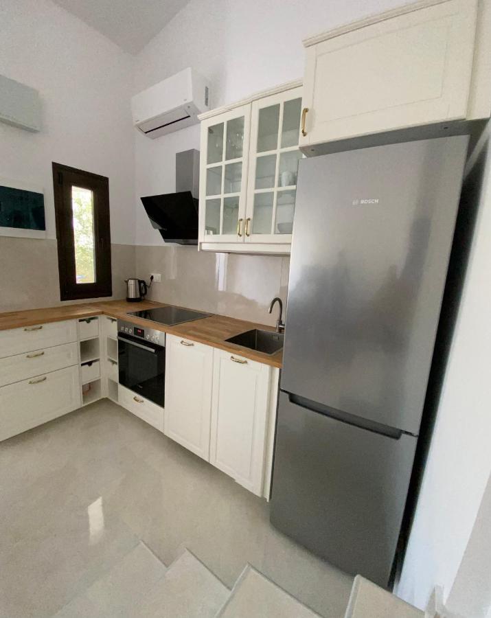 Irini Apartment Hanioti Exteriör bild